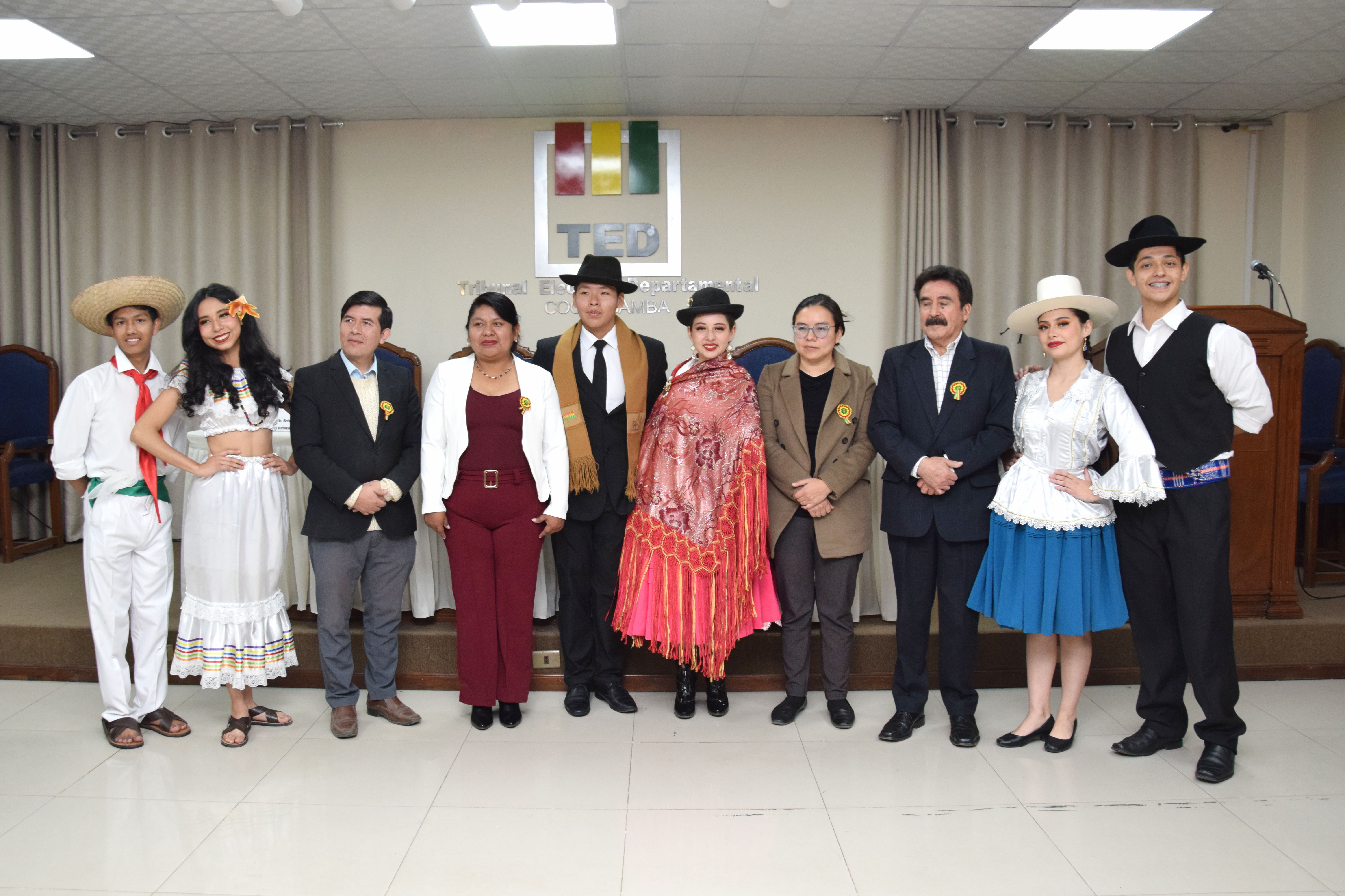 CBBA_CONMEMORABICEN_06