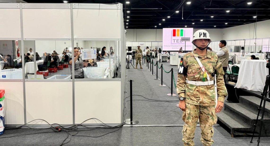 d302e9f9-746b-4976-a7ae-1e3523bac638