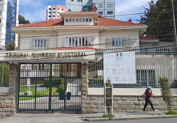 TSE convocó a candidatos a la Presidencia y Vicepresidencia al Encuentro por la Democracia, en Santa Cruz