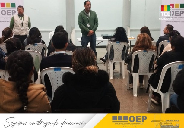 TED Chuquisaca: capacitadores electorales se preparan para la segunda vuelta