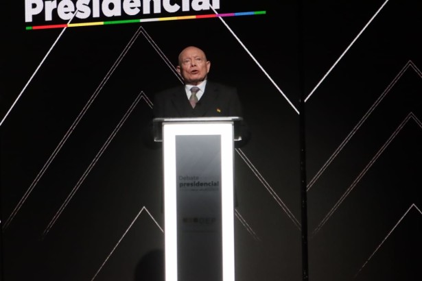 Imagen de WhatsApp 2025-10-12 a las 22.43.34_23f6541f