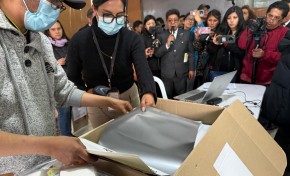 TED La Paz inicia el armado de más de 9 mil maletas electorales para la segunda vuelta