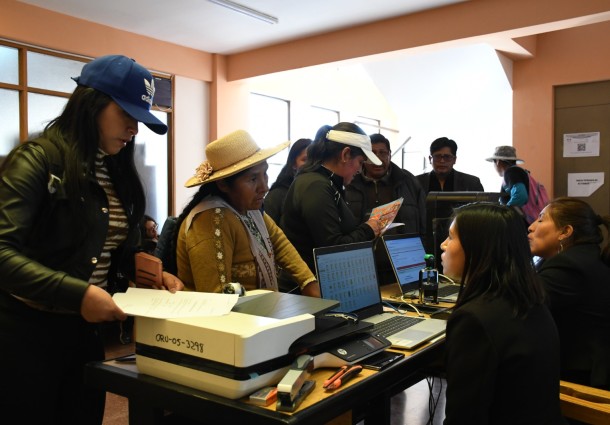TED Oruro entrega 7.537 certificados de exención a quienes no votaron en la segunda vuelta electoral