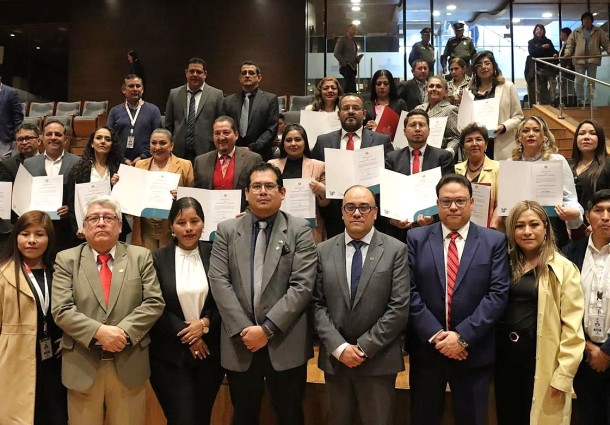 El Presidente del TSE pide a nuevos vocales electorales servir al pueblo con ética y responsabilidad