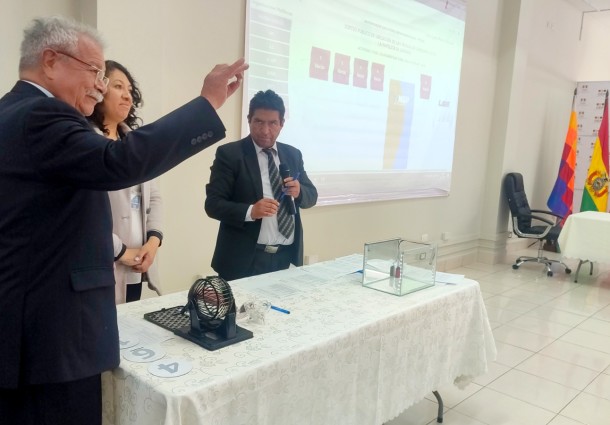 TED Potosí cumple sorteo de franjas de candidaturas conforme al calendario electoral