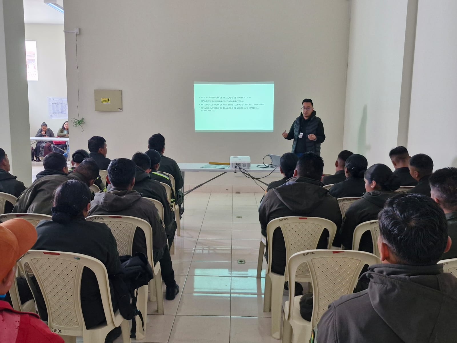 PT_CADEDNAPOLICIA_03