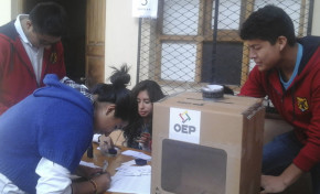 SIFDE Chuquisaca contribuye al proyecto “Comunidades Educativas Democráticas”