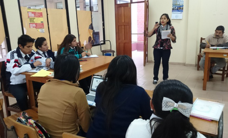 Exposición de propuestas por los estudiantes participantes.