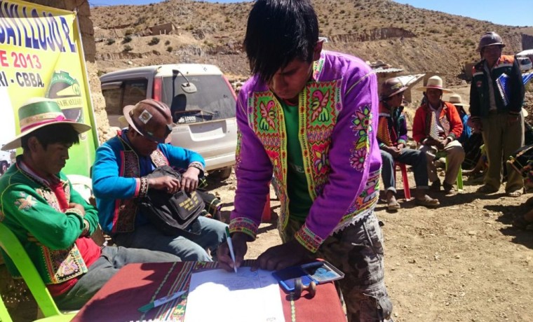 5. Firma de acuerdo secretario general de la comunidad Huayllojo, Santiago Padilla. 5