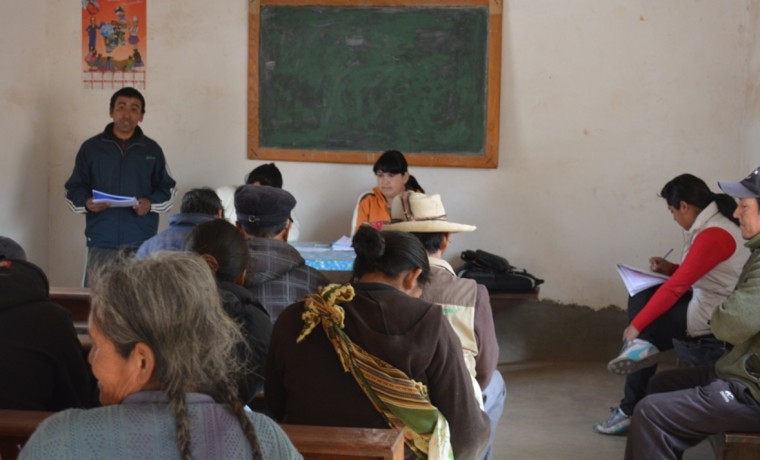 Consulta previa en la comunidad Palquiza, en Tupiza.
