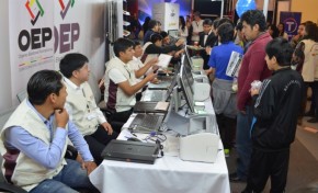 Más de mil ciudadanos acudieron a los servicios del OEP en la feria La Paz Expone