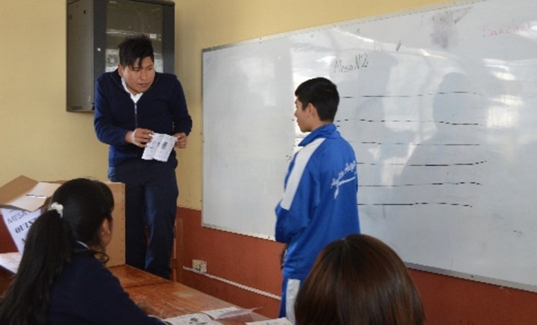 3. Durante el escrutinio de votos.