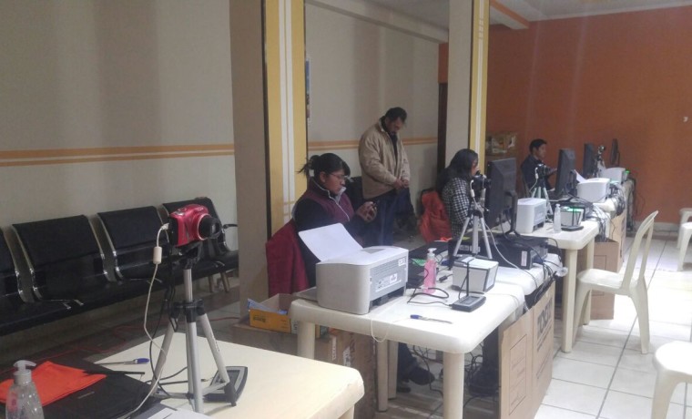 4. La Paz, Viacha. Inicio del registro en el Padrón Electoral.