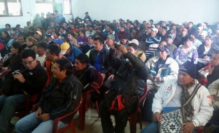 5. Los capitantes grandes y representantes de las seis zonas que componen Charagua.