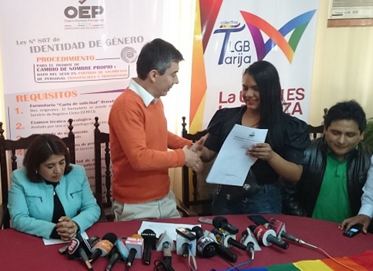 entregatarija_150816