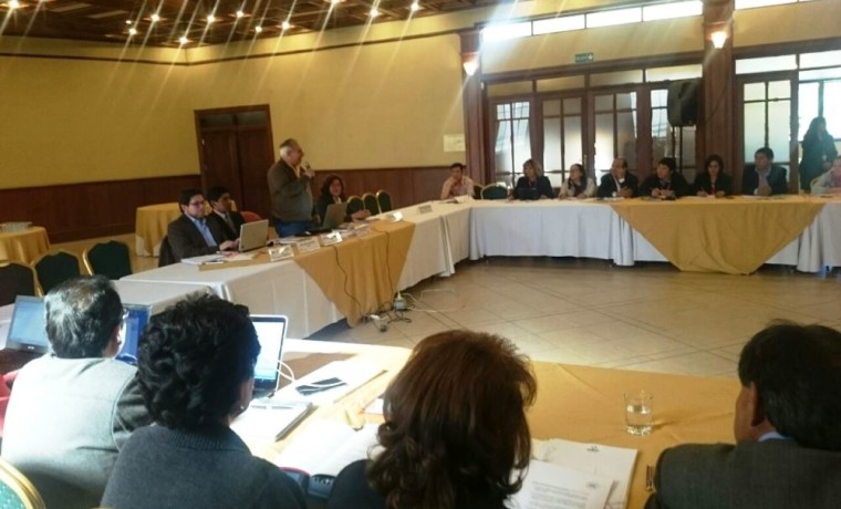 2. Los vocales de los TED y del TSE durante la inauguración del taller.