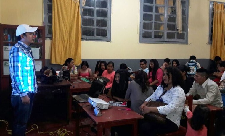 durante-la-capacitacion-a-cargo-de-lott-auzza-tecnico-de-observacion-y-acompanamiento-del-sifde-tarija