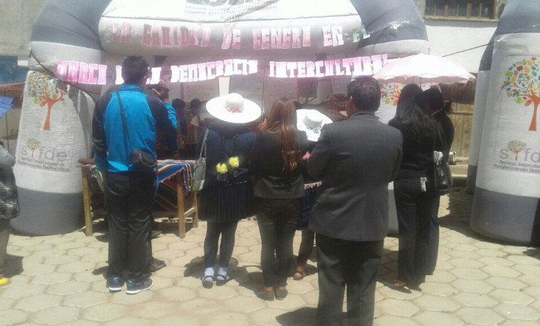 el-stand-sobre-equidad-de-genero-en-la-feria-de-caripuyo