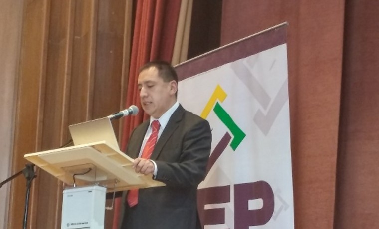 1-clausura-por-el-presidente-del-tedlp-marcelo-valdez