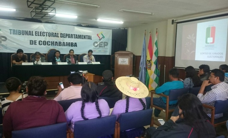 1-sorteo-de-jurados-en-cochabamba