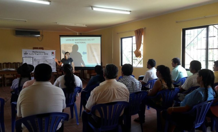 8-capacitacion-a-notarios-en-el-municipio-de-cuatro-canadas