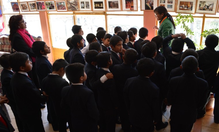 estudiantes-son-informados-sobre-el-proceso-democratico-en-bolivia