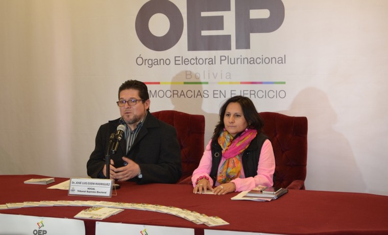 mesdemocracias_031016_1