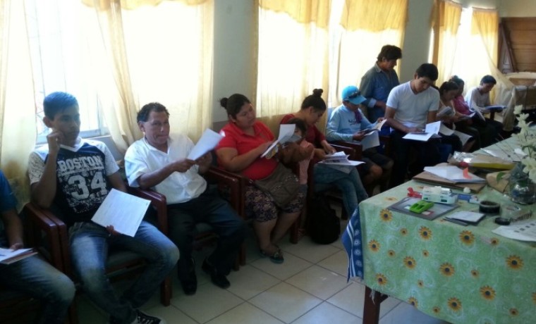 2-capacitacion-a-juradas-y-jurados-electorales-de-la-comunidad-de-san-isidro-yacuiba