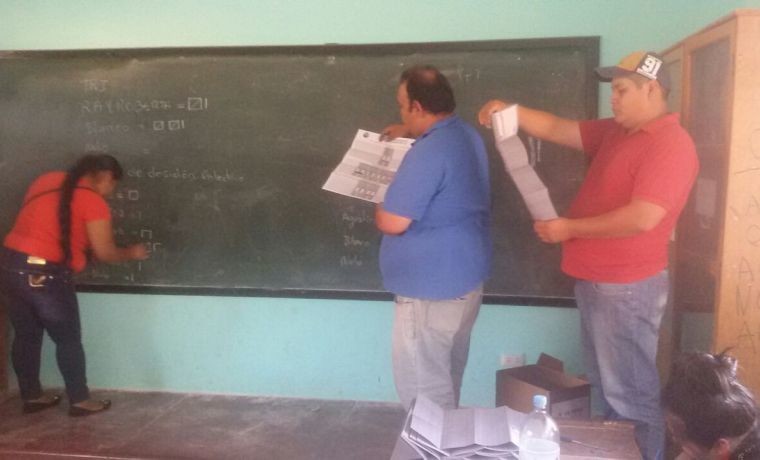 charagua-pueblo-inicio-del-conteo-de-votos