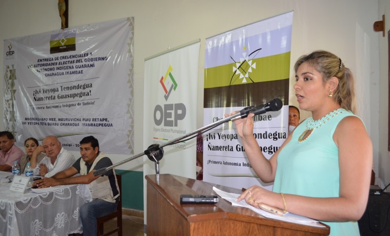 entregacredenciales_080116_5