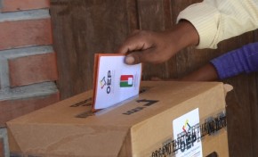 El TSE aprueba resolución sobre sanciones y multas por faltas electorales