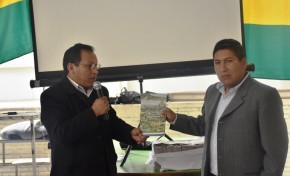 Achocalla recibe 13 mil ejemplares de su proyecto de Carta Orgánica para apoyar la socialización