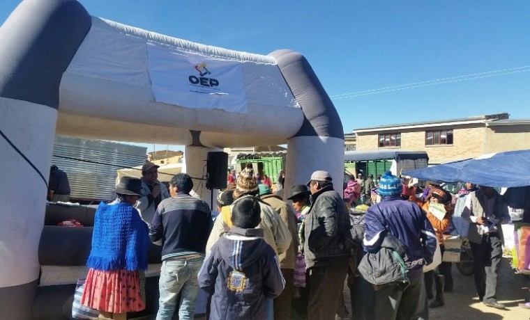 Punto de información instalado en la comunidad Belén