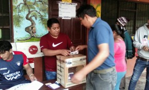 En Cochabamba las 214 mesas de sufragio en tres entidades territoriales funcionan con normalidad