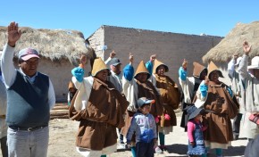 Uru Chipaya: Margarita Quispe, de 20 años, es electa como representante del ayllu Wistrullani