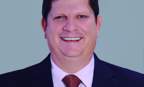 Carlos Eguez propone luchar contra la corrupción y la retardación de justicia