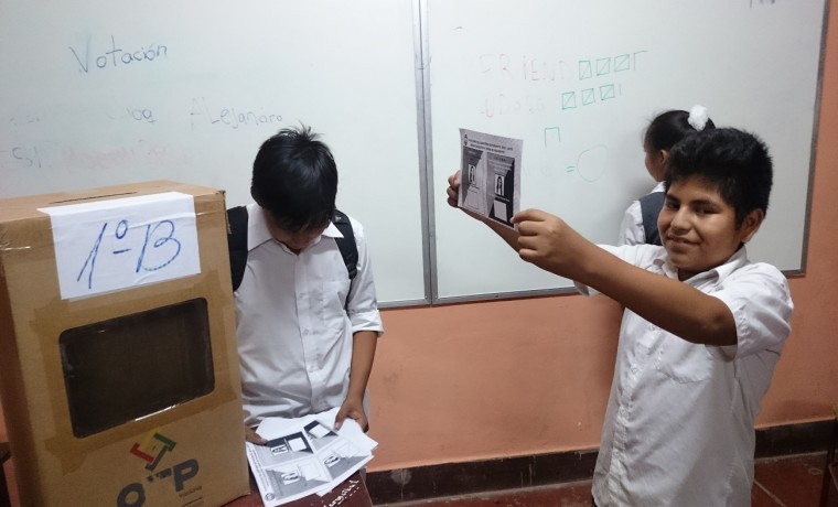 gob.estudiantil.tarija_150318_15