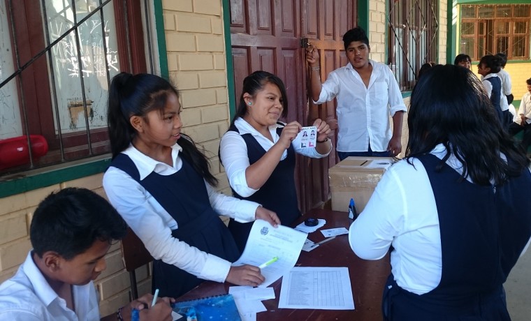 gob.estudiantil.tarija_270318_12