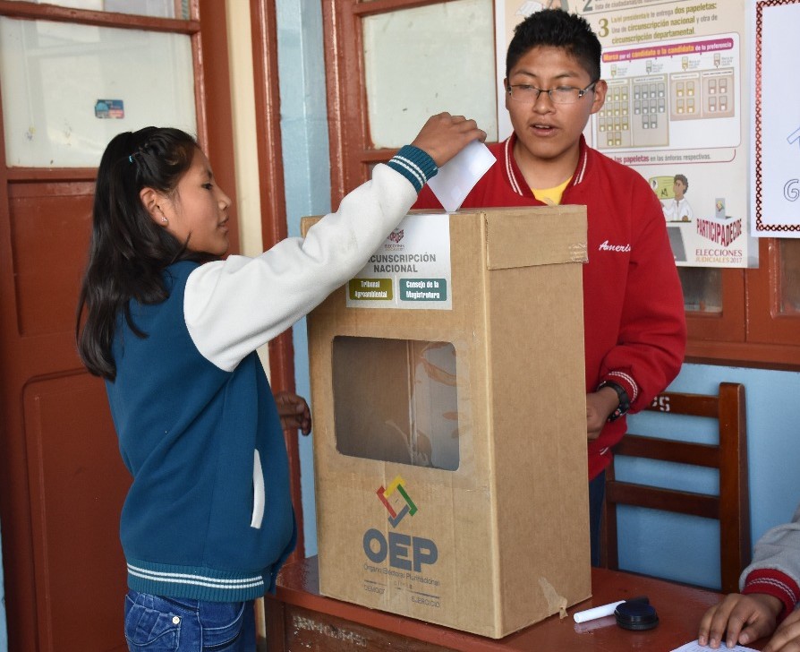 gobiernosestudiantileslapaz_140418_3