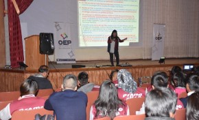 En Corocoro, más de 200 estudiantes de secundaria se capacitaron en Democracia Intercultural y Paritaria