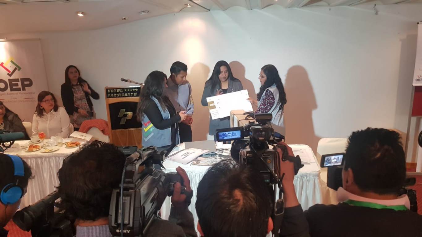 reunion_periodistas_250119_2