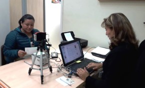 Avanza el empadronamiento permanente de bolivianas y bolivianos en España