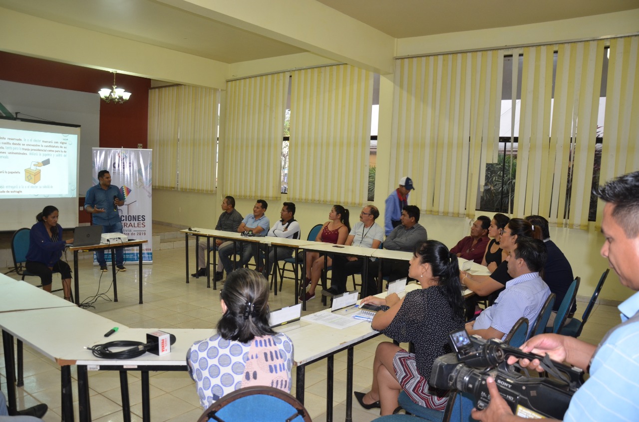 reunion_medio_pando_140919