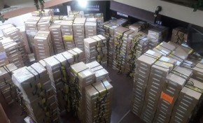 Llegan todas las maletas y actas electorales al TED Oruro