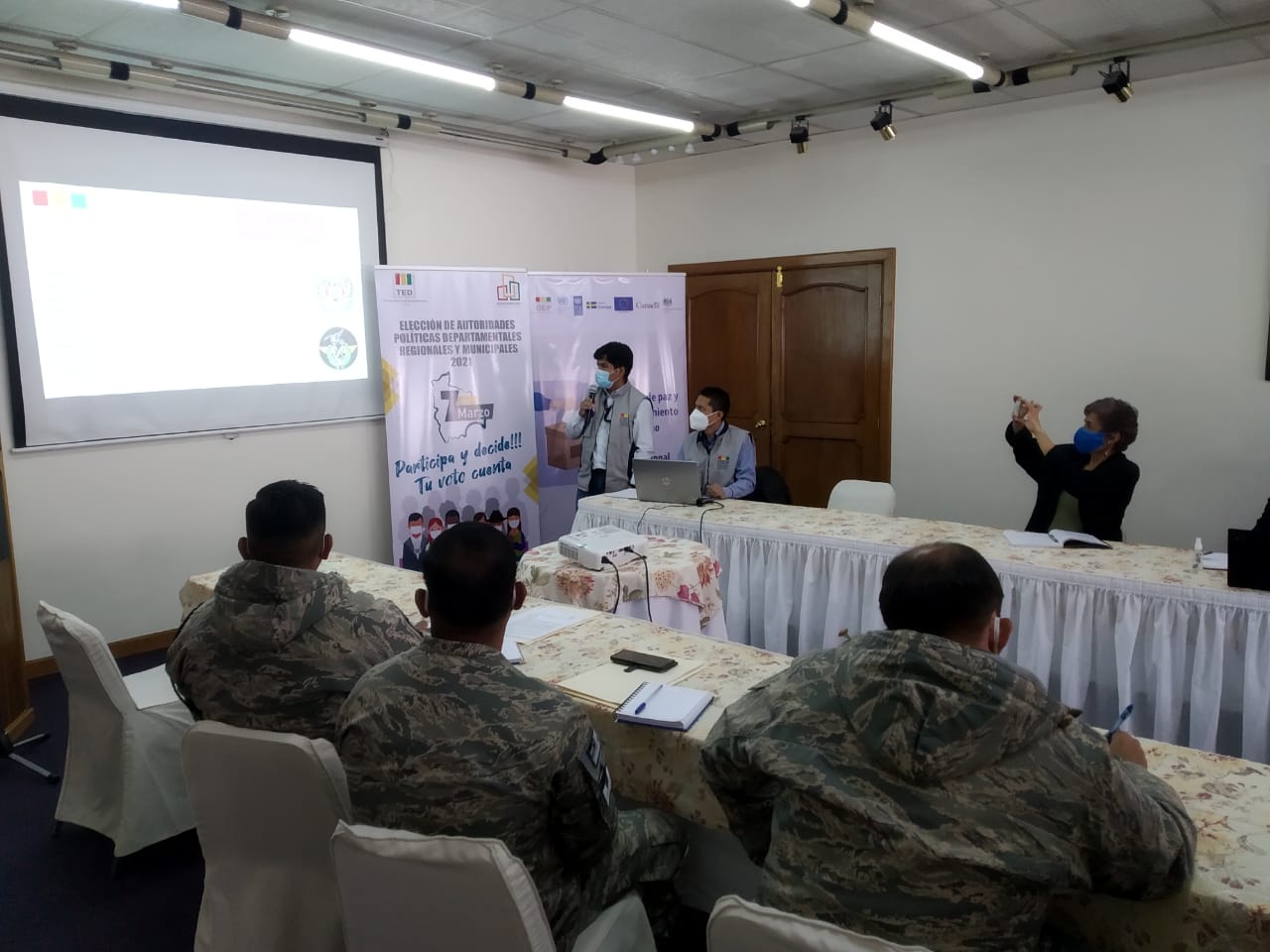 TED La Paz - Fuerzas Armadas y Policia