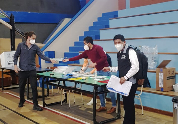 El vocal indígena del TSE “Tahuichi” integra una misión de  observación internacional de las Elecciones Generales 2021 en Ecuador