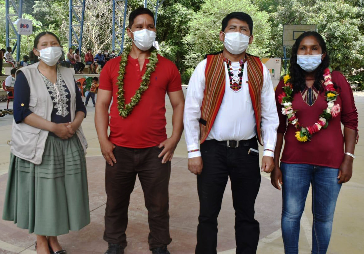 La vicepresidenta del TED La Paz, Zonia Yujra, el concejal titular y Joselo Mayta, el vocal del TSE Daniel Atahuichi y la concejala suplente Marilú Pinto.