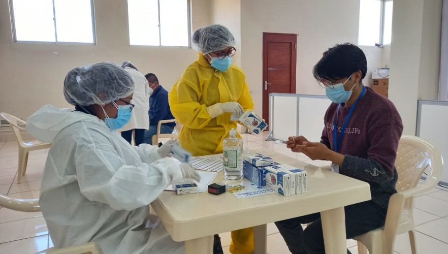 Realizan pruebas rápidas de Covid-19 al personal del TED Potosí
