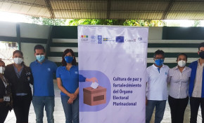 El TED Santa Cruz, candidatos y delegados políticos de Colpa Bélgica firman “Acuerdo para una jornada de repetición de votación pacífica y segura”