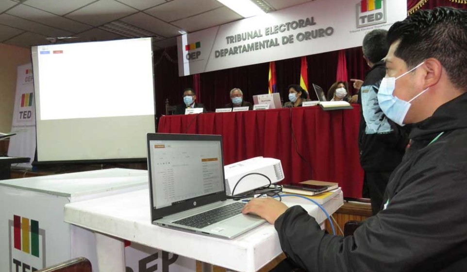 Centro de Cómputo de Oruro